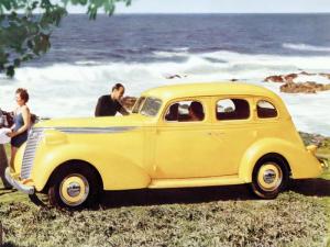 Studebaker Dictator Custom Sedan 1937 года